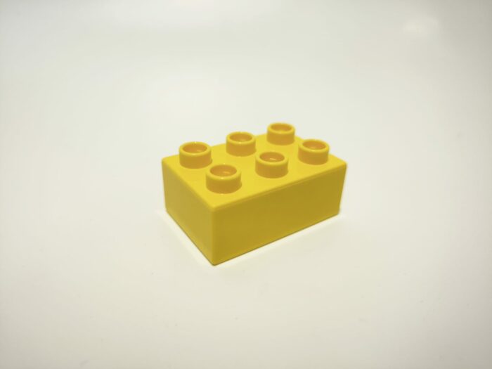 Lego duplo kostka 2x3 žlutá