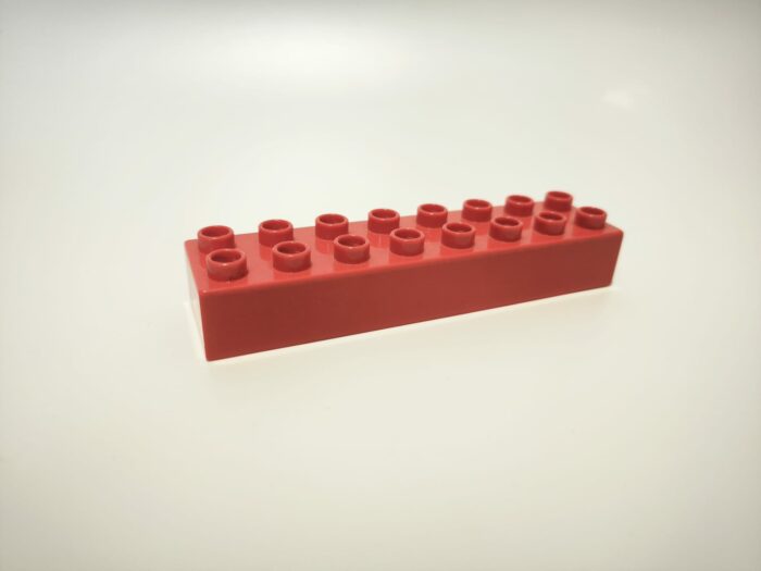 Lego duplo kostka 2x8 červená
